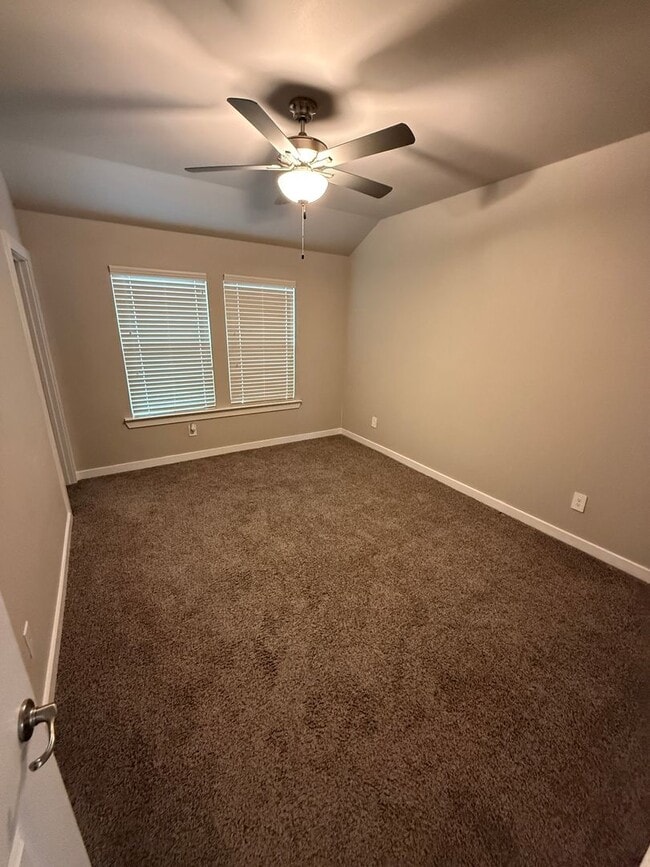 Building Photo - AVAILABLE NOW! 3/2/2 in cooper ISD