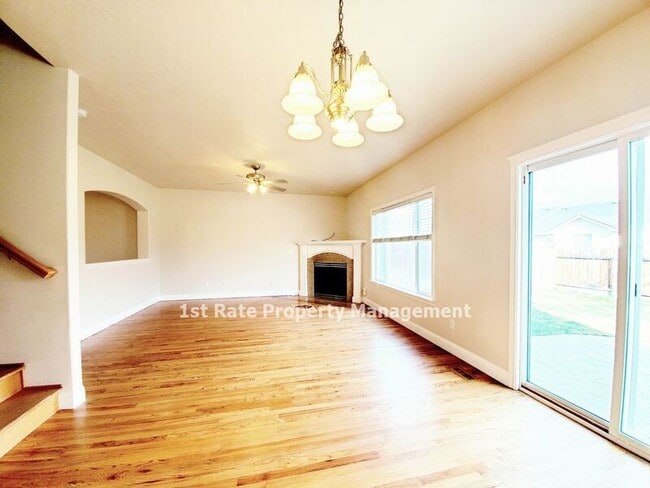 Building Photo - 11550 W Tahiti St