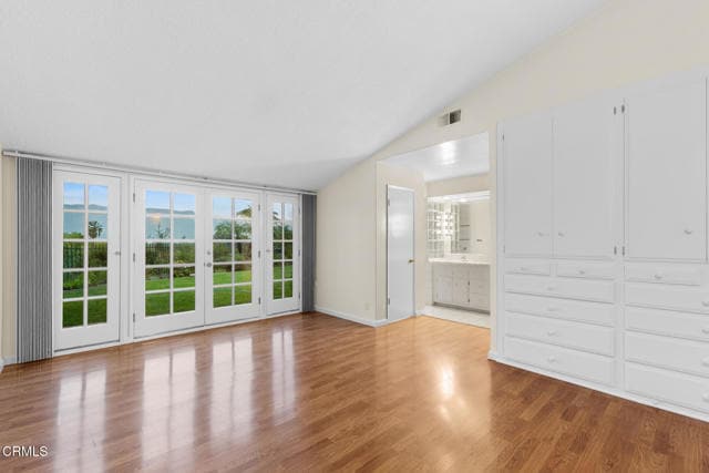 Building Photo - 1370 Cresthaven Dr