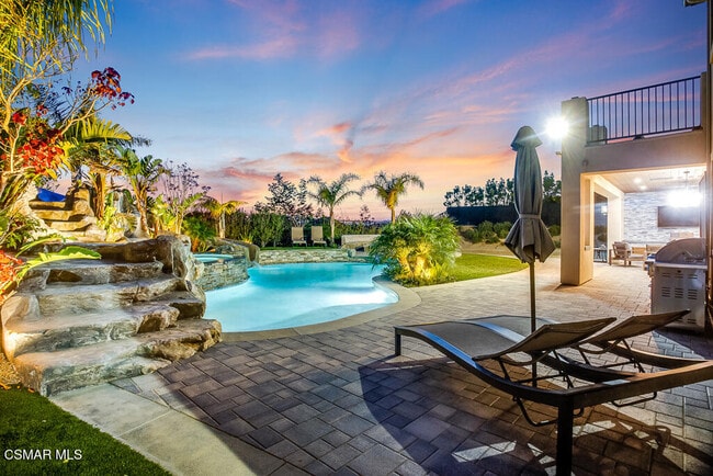 Building Photo - 7377 Woods Ct