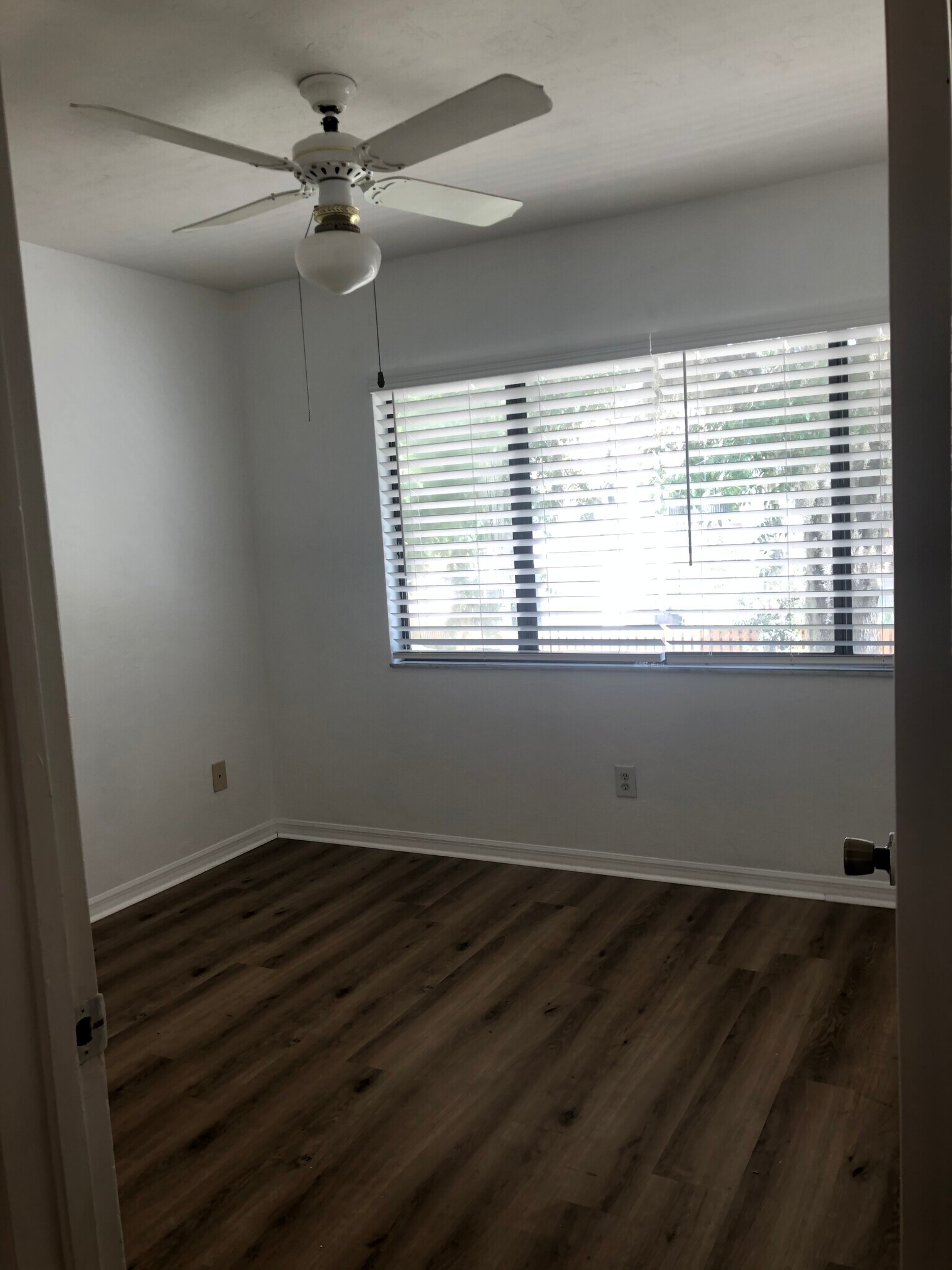 Building Photo - 807 SW 60th Ter
