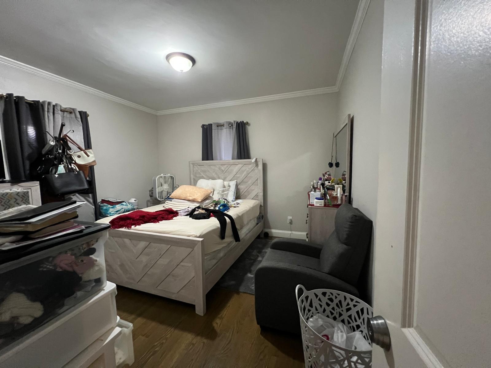 Room - 39 Glen Rd