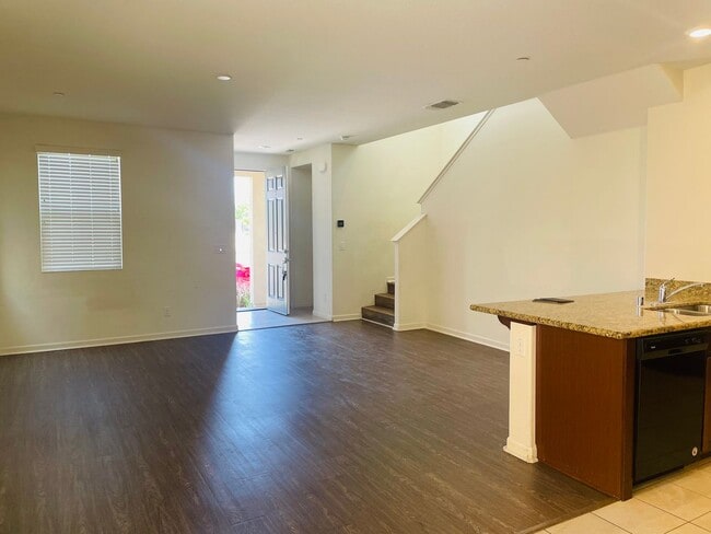 Building Photo - 2912 Portage Way