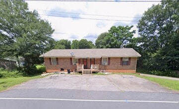 Building Photo - 1529 Old Central Rd