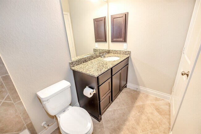 Building Photo - 2911 River Flower Ln