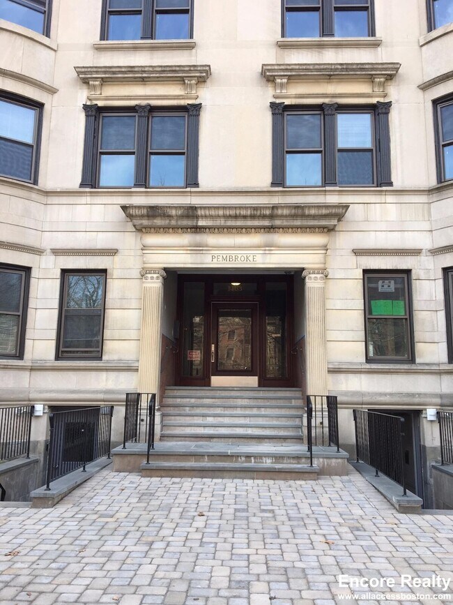 Building Photo - 1463 Beacon St