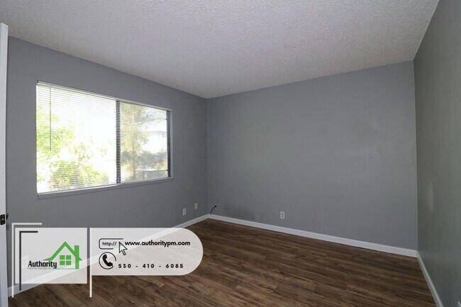 Building Photo - 965 Jamieson Ct