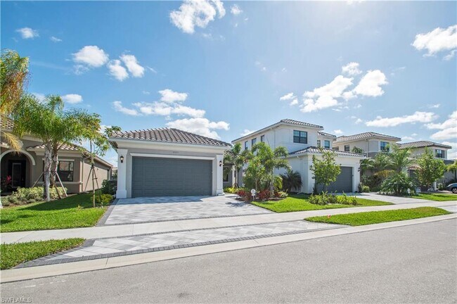 Building Photo - 4405 Aurora St