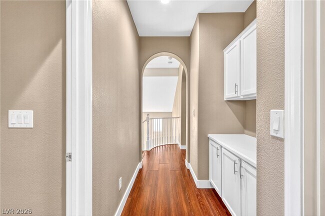 Building Photo - 11757 Del Sur Ave