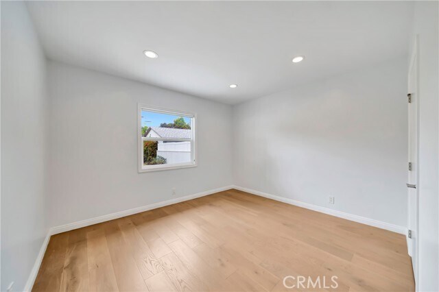 Building Photo - 4833 Longridge Ave