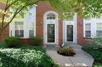 Building Photo - 136 Georgetown Square S