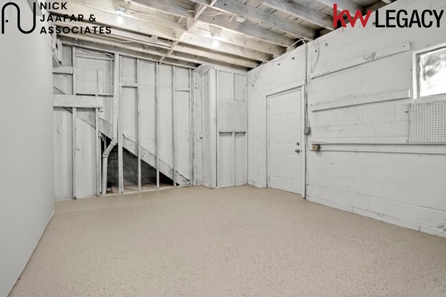 Building Photo - 17138 Quarry Rd
