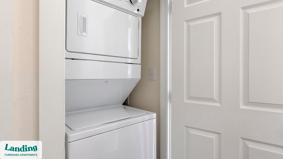 Building Photo - 401 Hemphill St