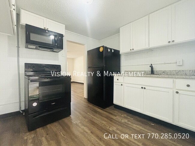 Primary Photo - Newly renovated 2 bed, 1 bath