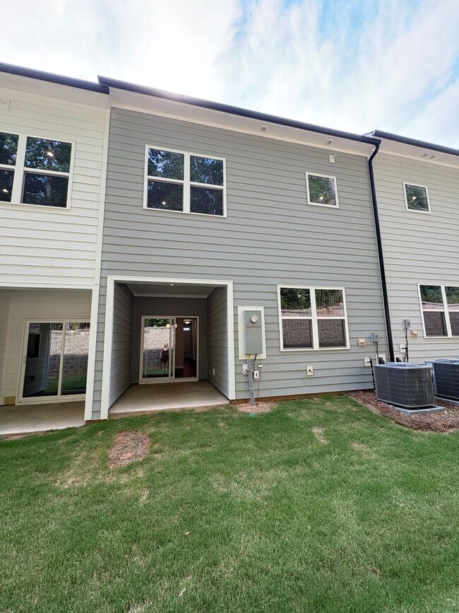 Building Photo - New Construction