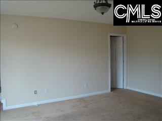 Building Photo - 621 Thornhill Dr