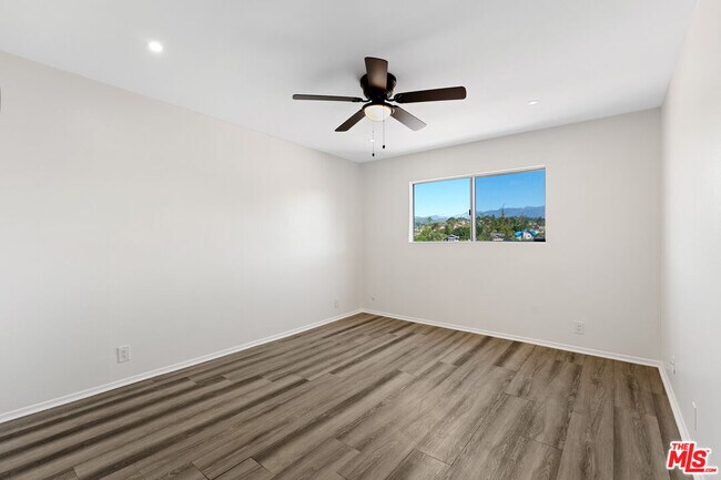 Building Photo - 5870 Benner St