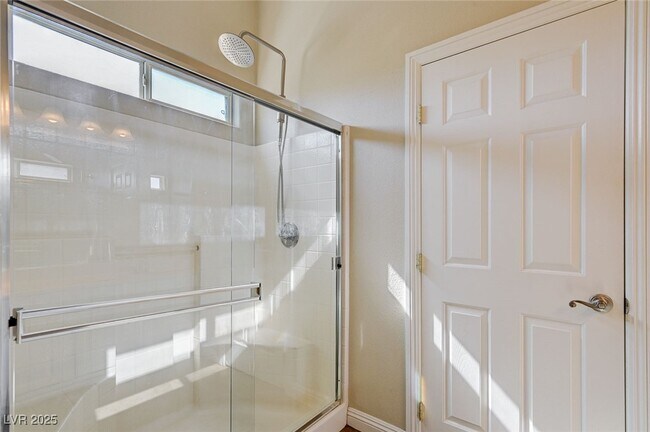 Building Photo - 5029 Upper Falls Ct