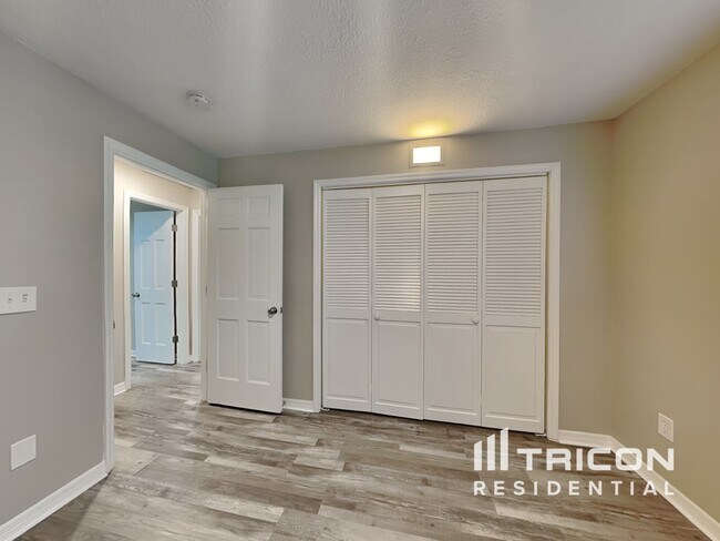 Building Photo - 1557 Skye Ct