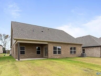Building Photo - 113 Striker Ln