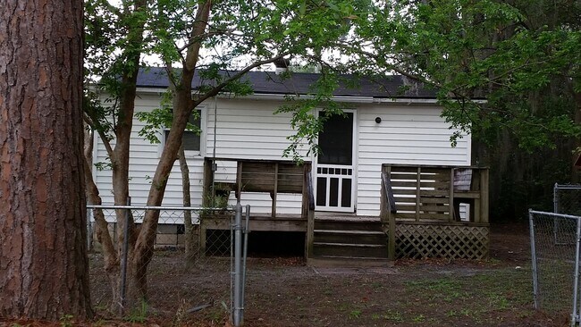 Building Photo - 1516 Woodard St