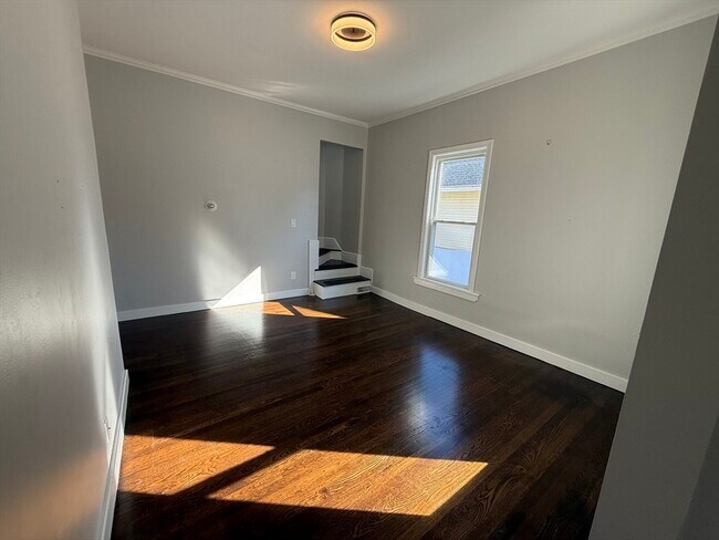 Building Photo - 30 Thornley St