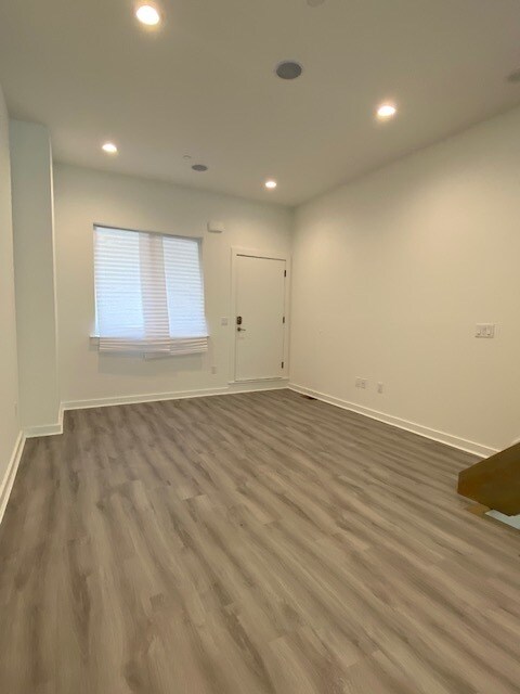Building Photo - 756 N 38th St