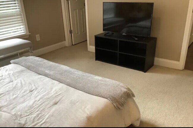 Bedroom #2 - 560 Morgan St NE