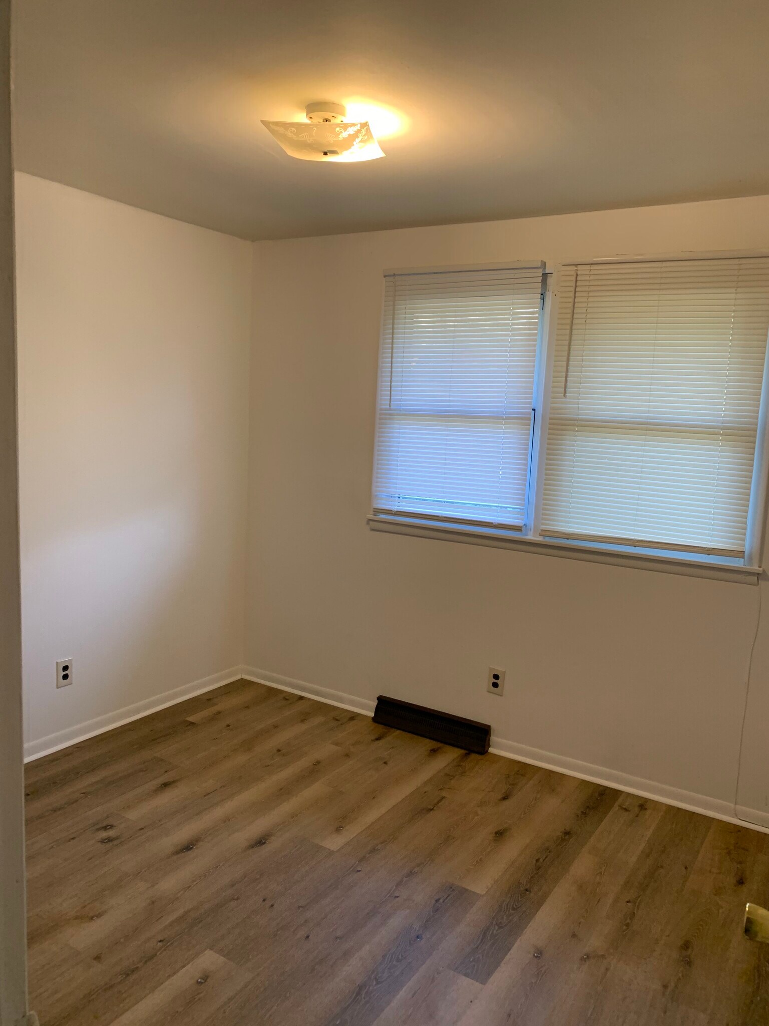 Bedroom 3 - 2704 Drewry Ln