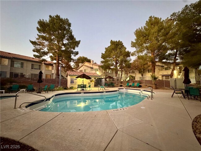 Building Photo - 3090 Tarpon