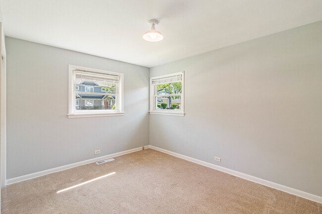 Building Photo - 520 S Rammer Ave