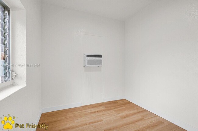 Building Photo - 12287 NE 7th Ave