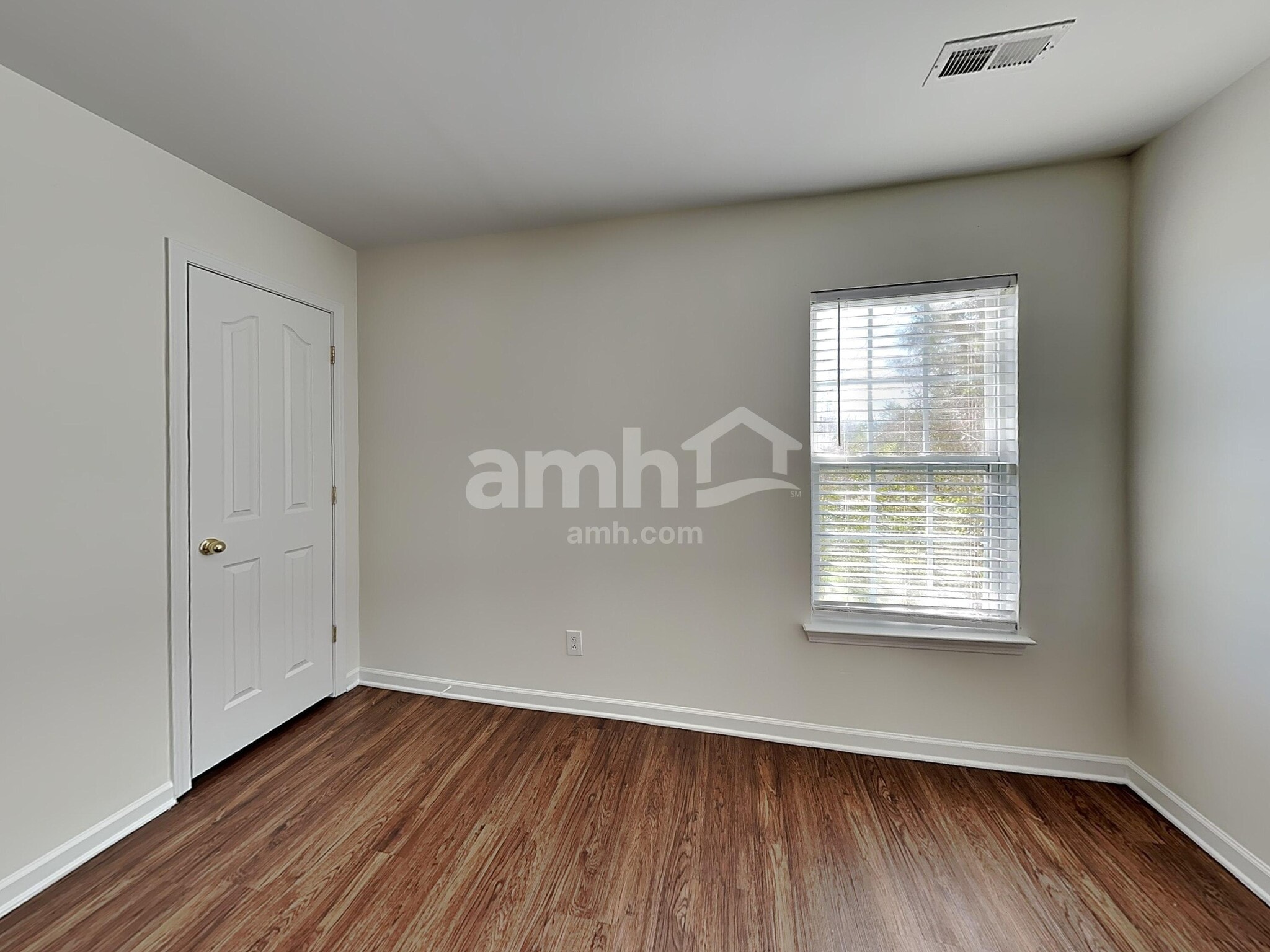 Building Photo - 4504 Sandtyn Dr