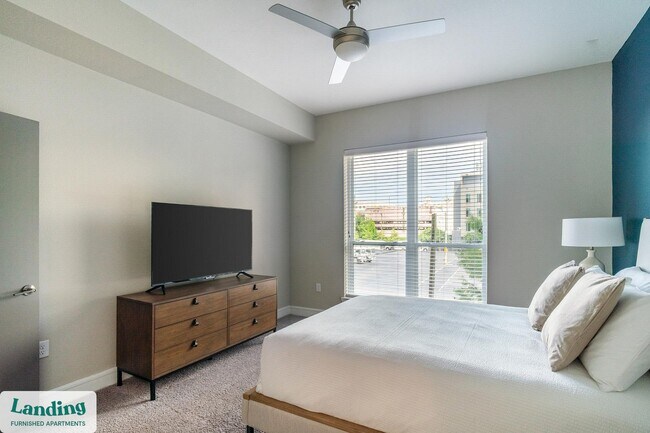 Building Photo - 1535 Canal St