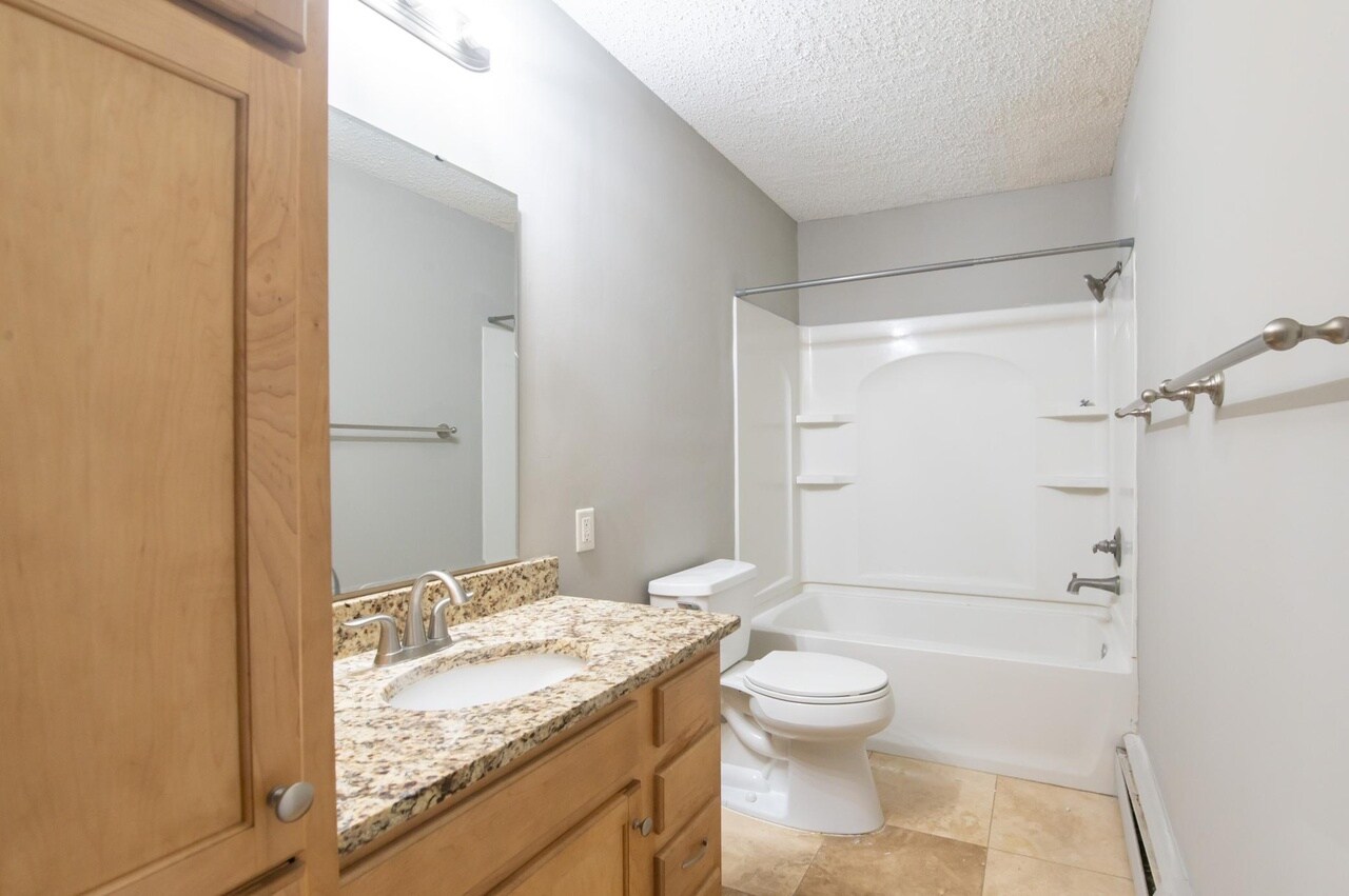 Building Photo - 7412 W 22nd St