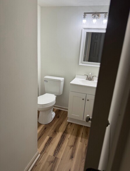 Building Photo - 7685 Hunters Ridge Ln