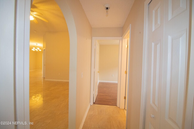 Building Photo - 2675 Lantana Lakes Dr E