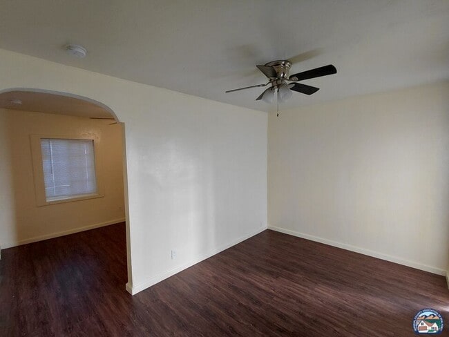 Building Photo - 1111 E St