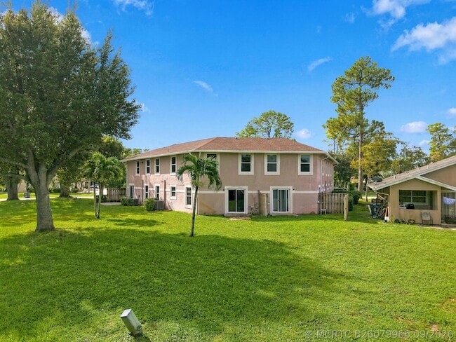 Building Photo - 1033 Goldenrod Rd
