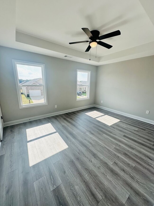 Building Photo - 226 Beau Claire Cir