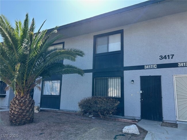 Primary Photo - 3417 Civic Center Dr