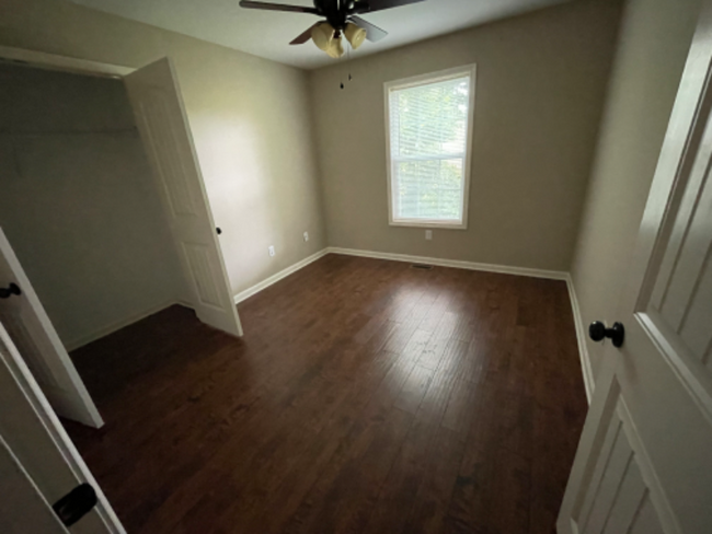 Building Photo - 228 Vanover Ln
