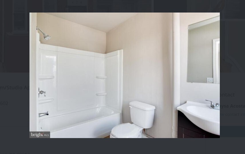 Building Photo - 414 Pine St