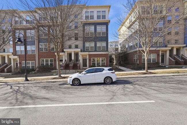 Building Photo - 637 Diamondback Dr