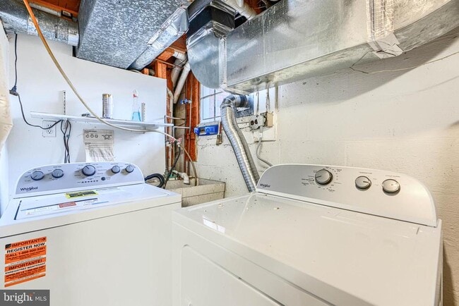 Building Photo - 4312 Silver Spring Rd