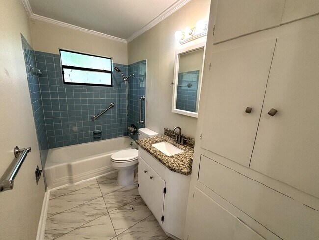 Building Photo - GREAT STARTER HOME IN CENTRAL BOSSIER