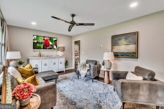 Building Photo - 597 South Gordon Rd SW