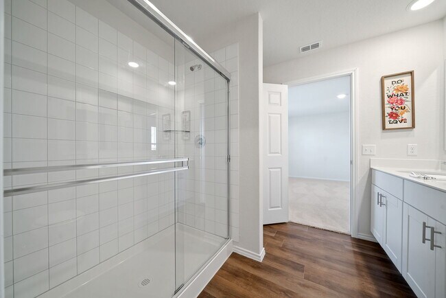 Building Photo - 13721 Crossbow Rdg