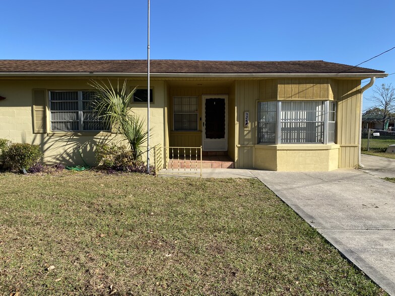 36 W Highbanks Rd, DeBary - 36 W Highbanks Rd