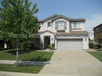 Building Photo - Beautiful 4 Bedroom Home in Great Location